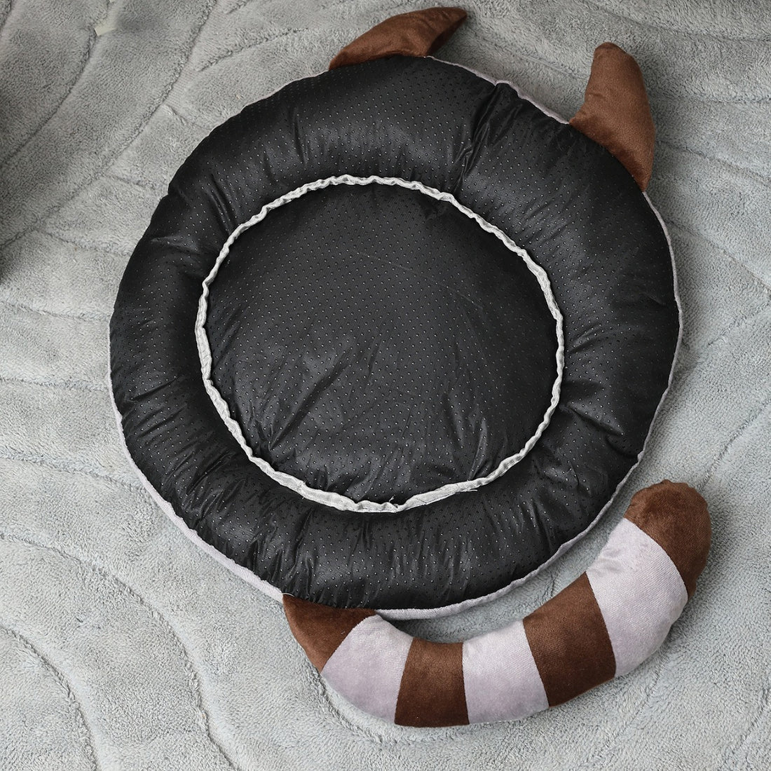 Soft Winter Cat Kennel Bed Warm & Cozy