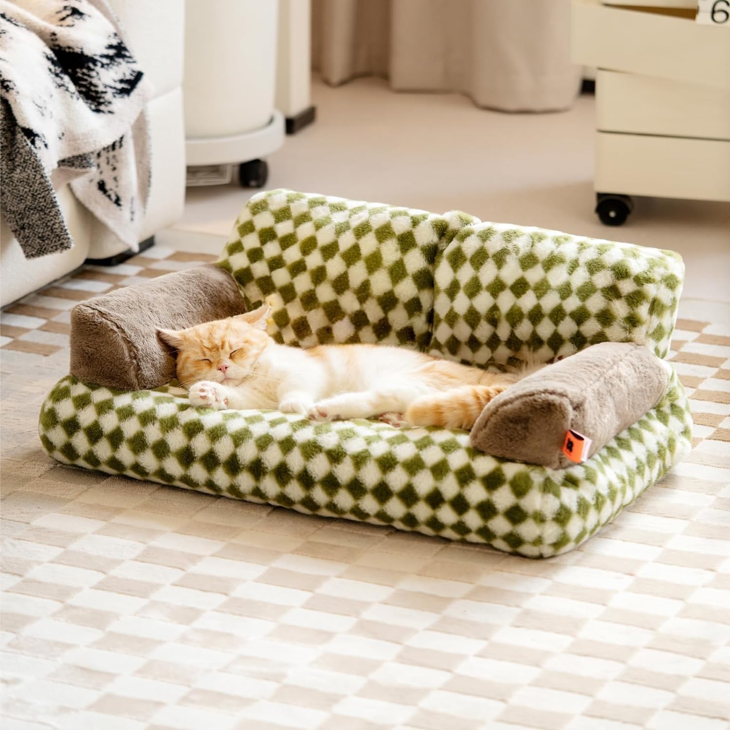 Fluffy Washable Pet Couch Bed for Cats and Small Dogs