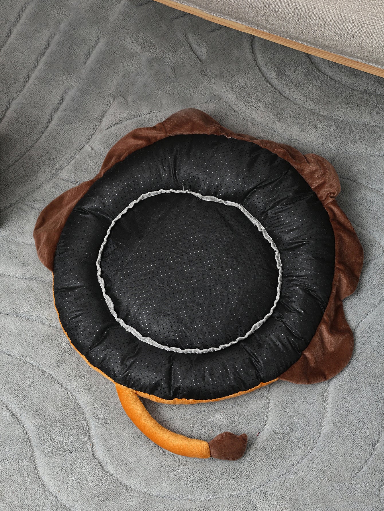 Soft Winter Cat Kennel Bed Warm & Cozy